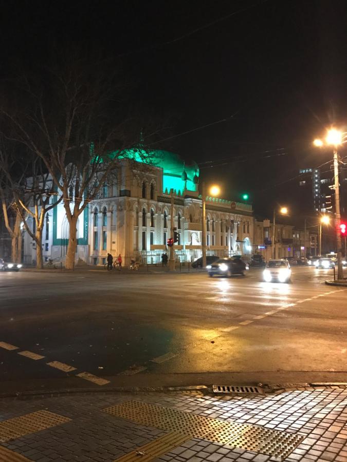 Атмосферная Квартира В Центре Одессы Odessza Kültér fotó